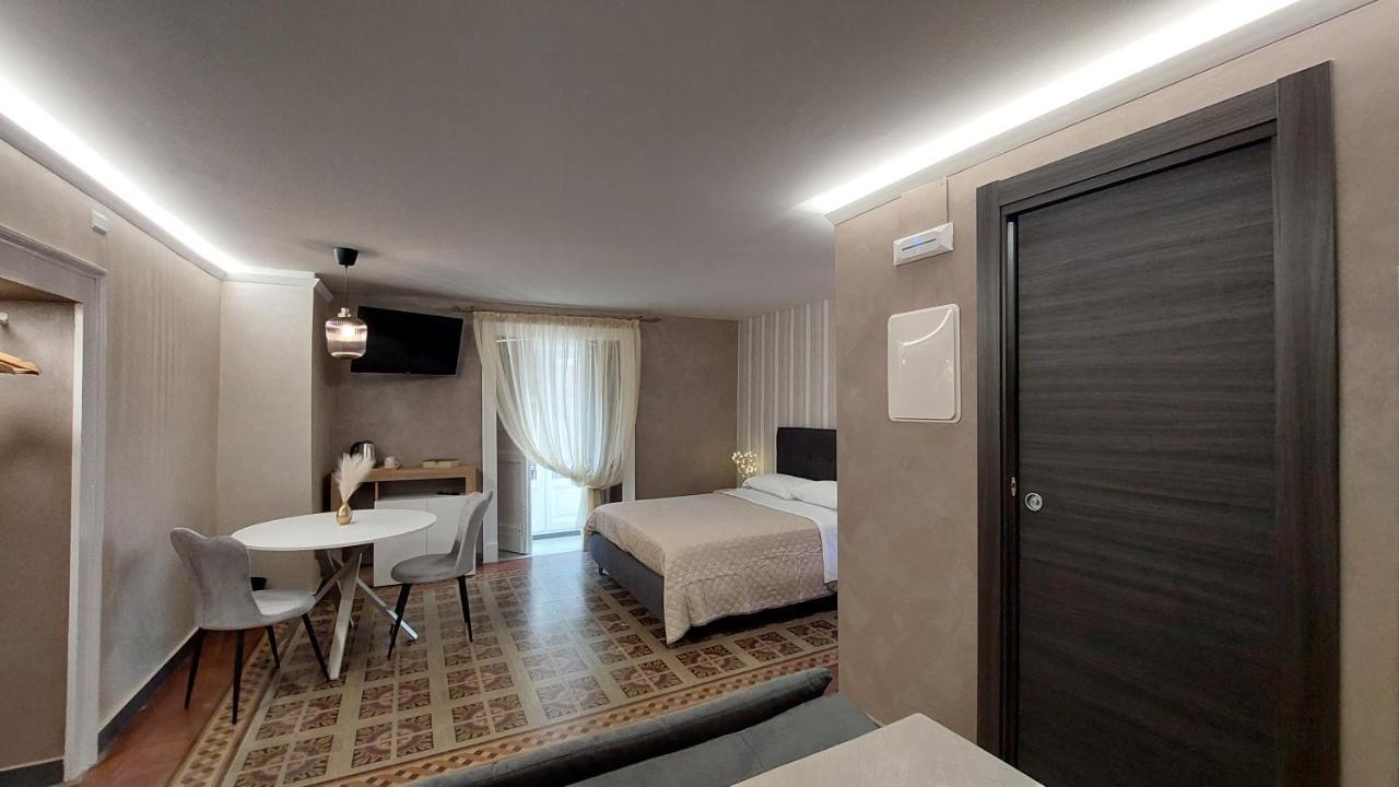 I 3 Principi, Garibaldi Suites Катанія Екстер'єр фото